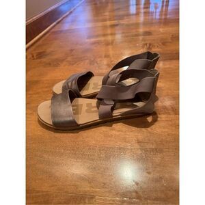 Woman’s sorel leather sandals size 9.5